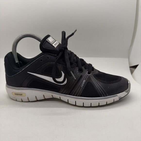 Nike Move Fit  Black Women's Sz 7 Black Flywire Running Shoes - Picture 2 of 12